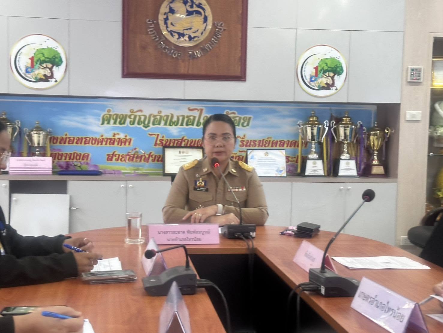 พช.ไทรน้อย ดำเนินการประชุมคณะอนุกรรมการกลั่นกรองและติดตามการดำเนินงานกองทุนพัฒนาบทบาทสตรีอำเภอไทรน้อย ครั้งที่ 5/2569