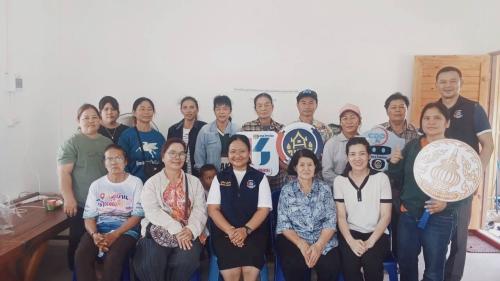พช.ไทรน้อย ติดตามสนับสนุนการดำเนินงานงบอุดหนุนกองทุนพัฒนาบทบาทสตรี หมู่ที่ 10 ตำบลไทรใหญ่ อำเภอไทรน้อย